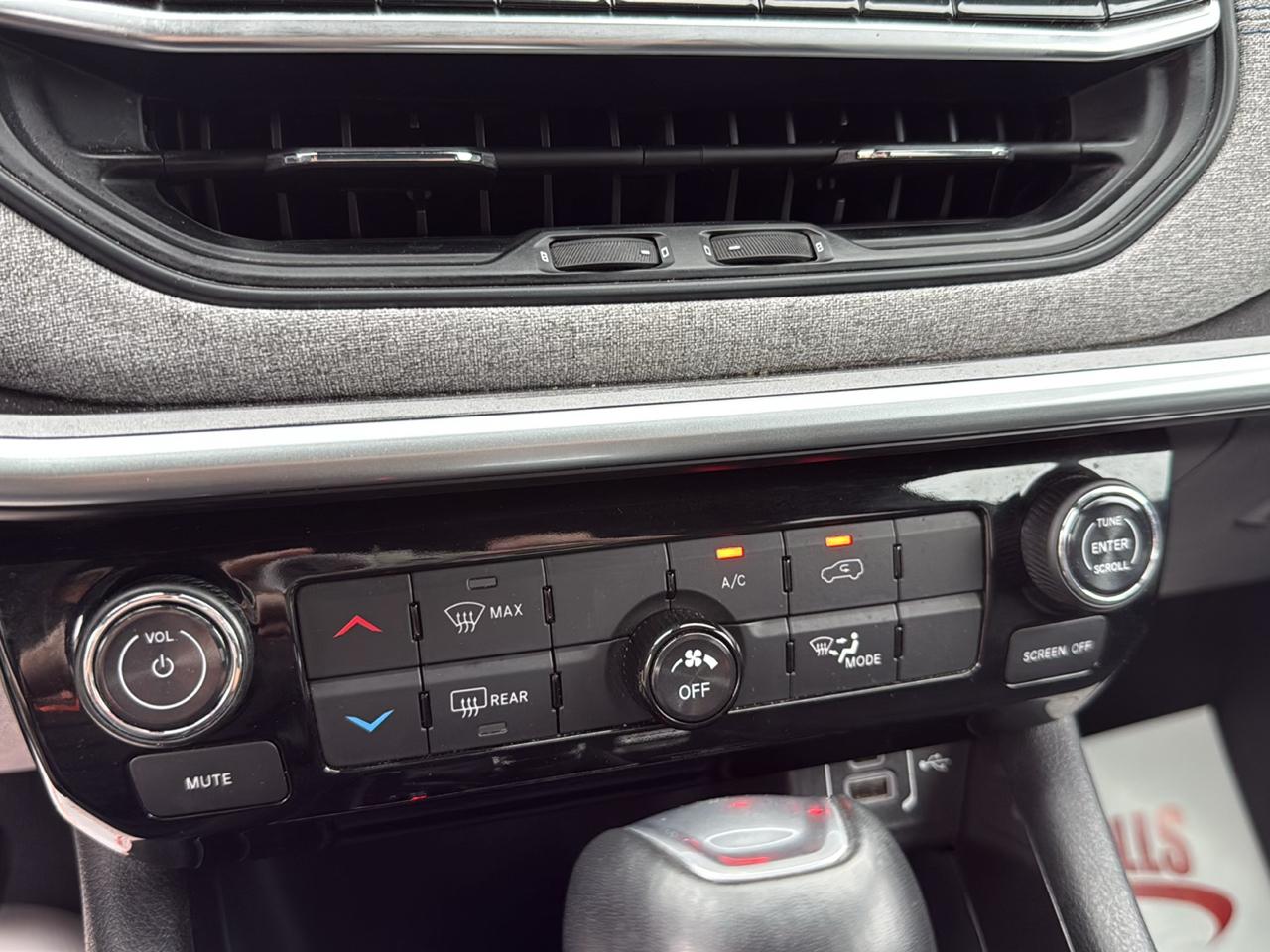 Jeep Compass Latitude 4D SUV 4WD 2024