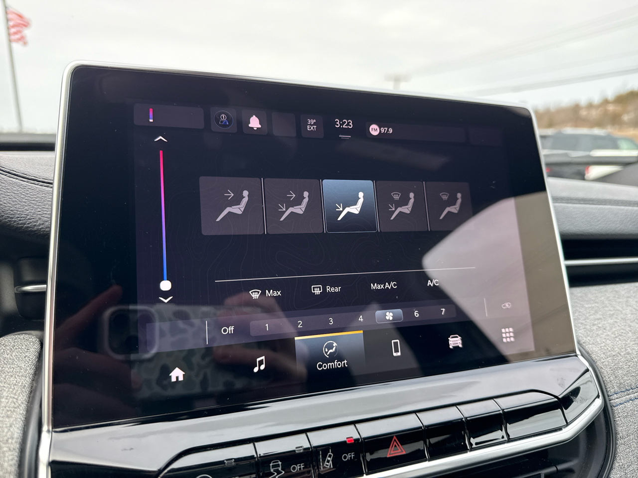 Jeep Compass Latitude 4D SUV 4WD 2024