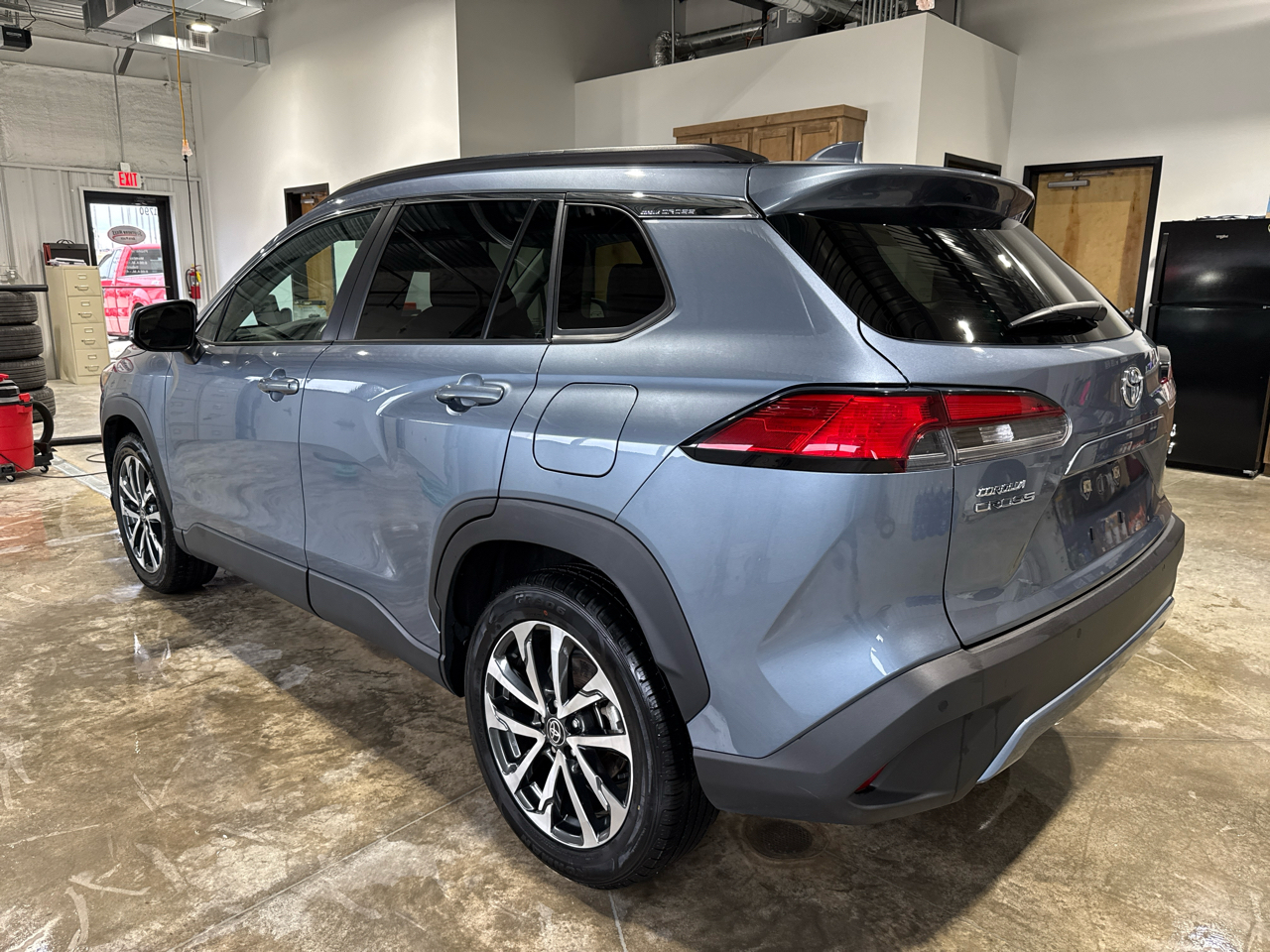 Toyota Corolla Cross XLE 4D SUV AWD 2024