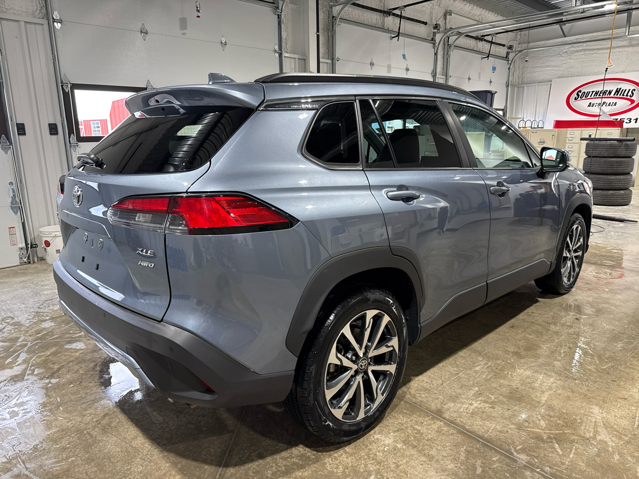 Toyota Corolla Cross XLE 4D SUV AWD 2024