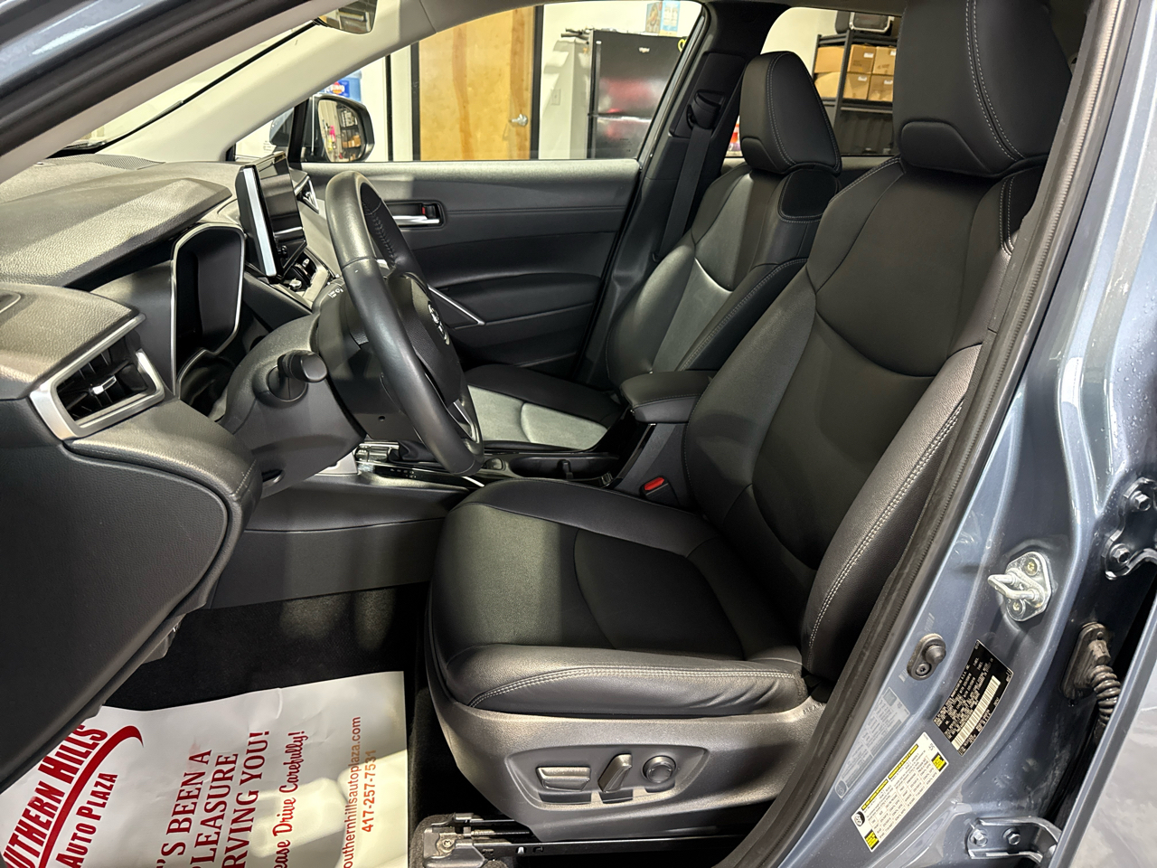 Toyota Corolla Cross XLE 4D SUV AWD 2024