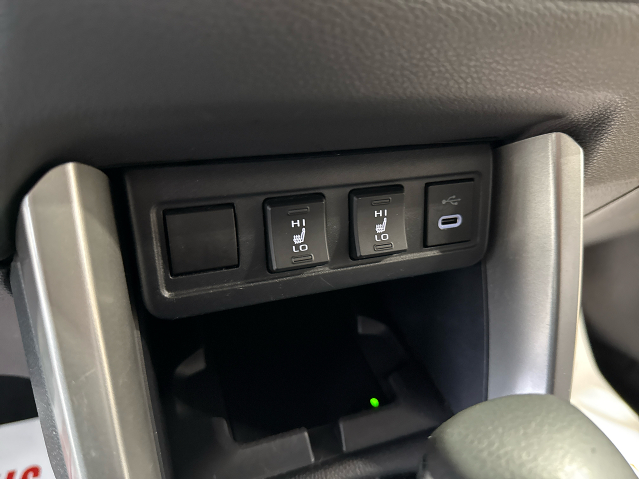 Toyota Corolla Cross XLE 4D SUV AWD 2024