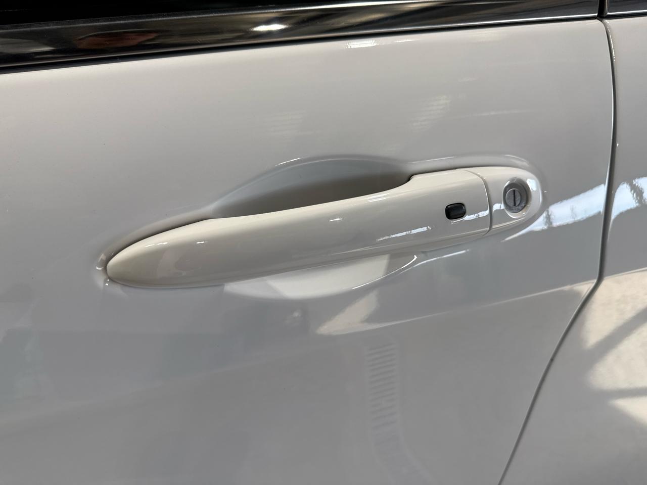 Jeep Cherokee Latitude Plus 4D SUV 4WD 2021