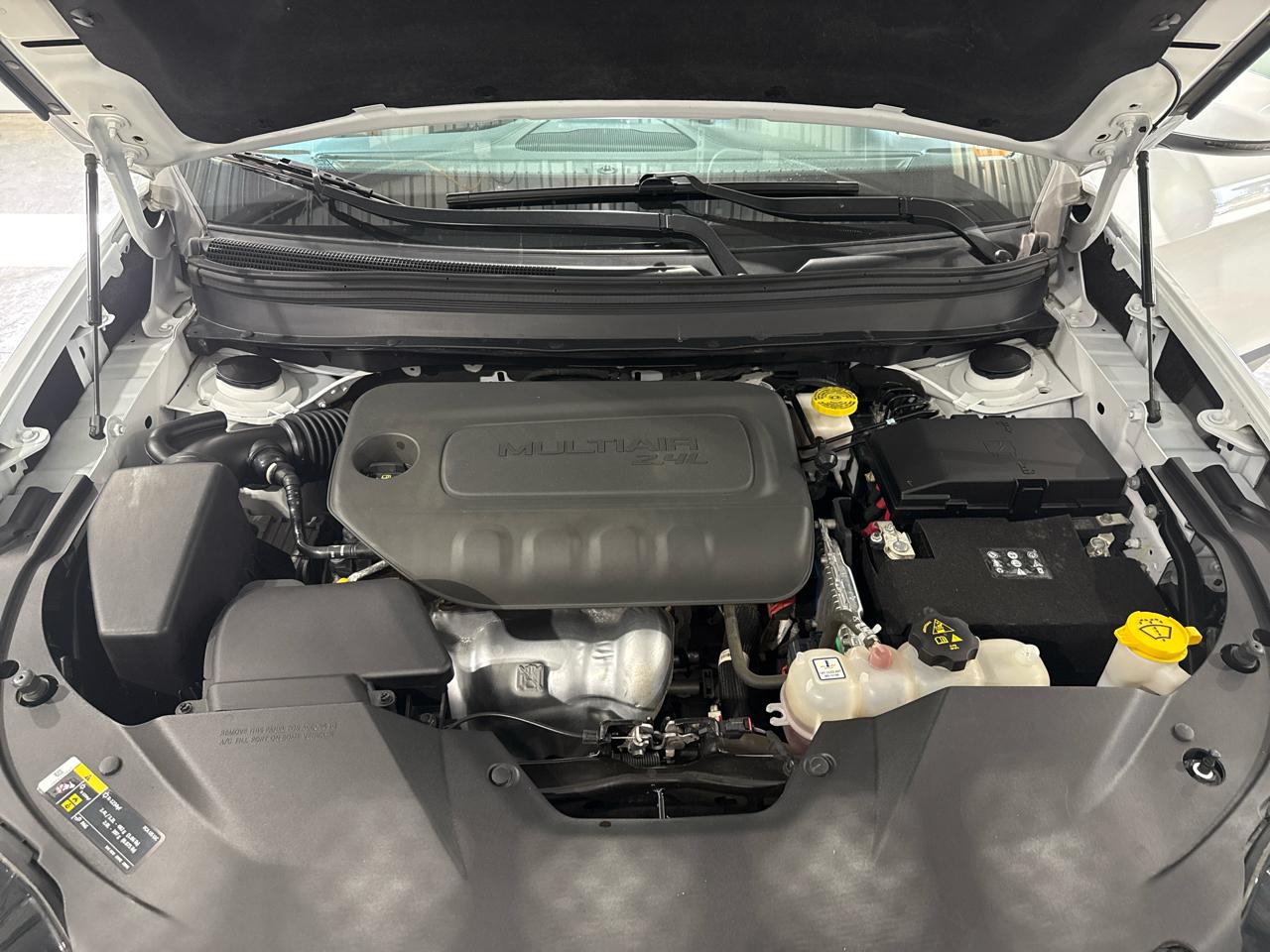 Jeep Cherokee Latitude Plus 4D SUV 4WD 2021