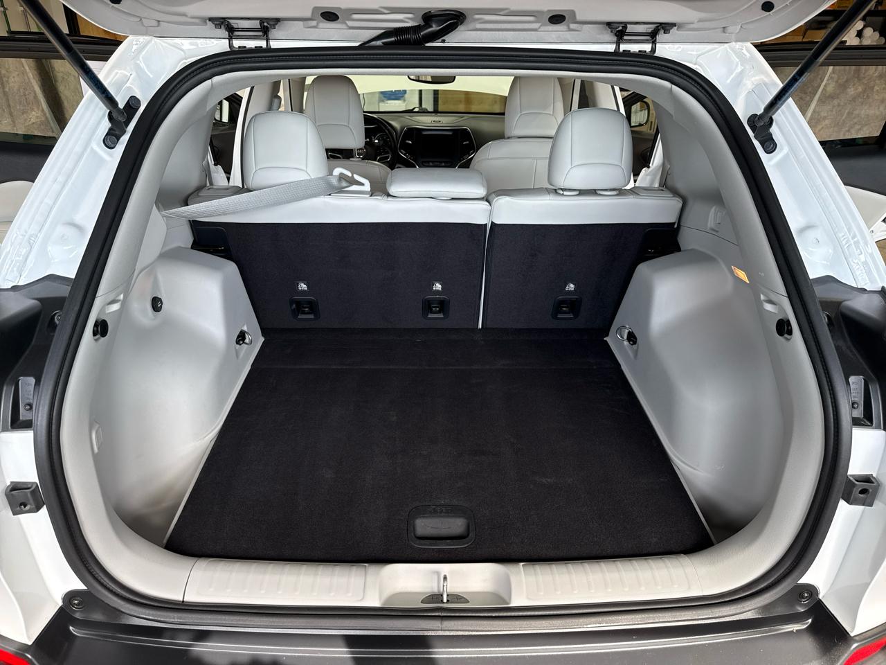 Jeep Cherokee Latitude Plus 4D SUV 4WD 2021