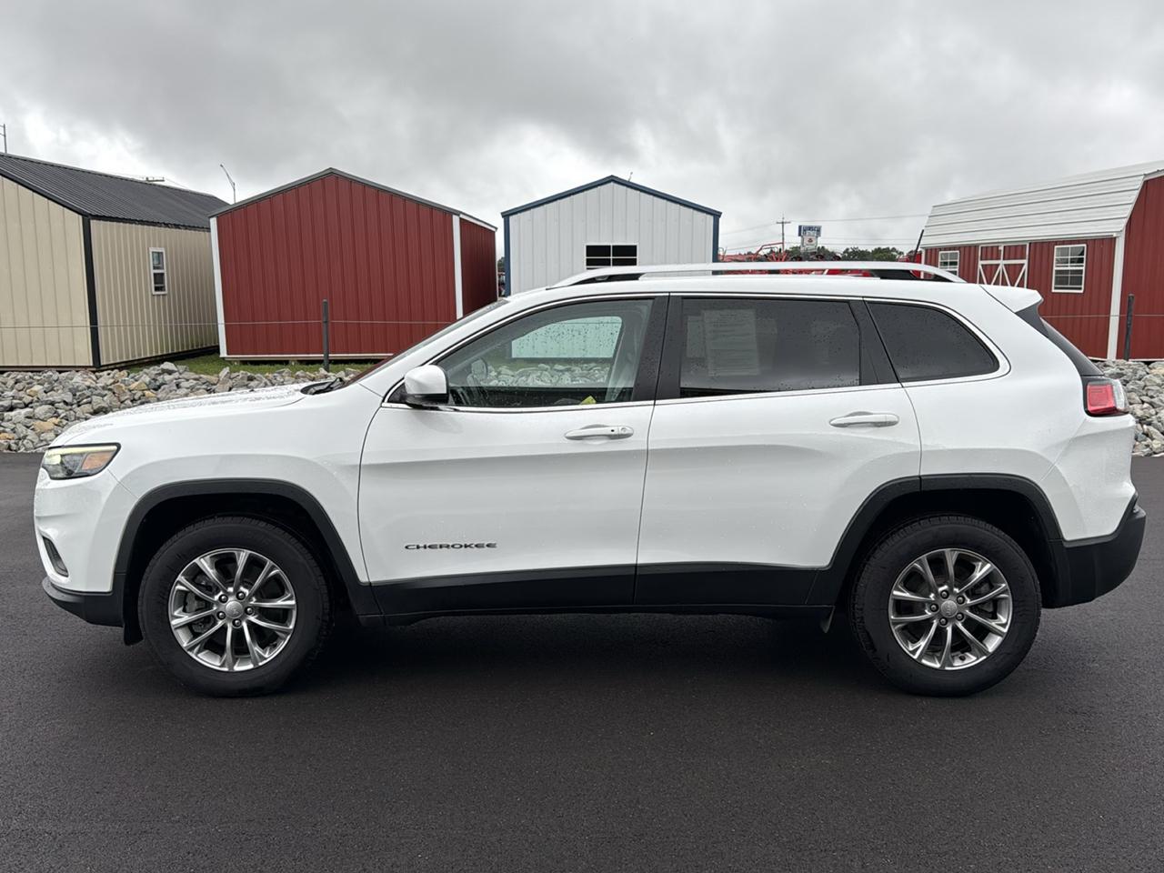 Jeep Cherokee Latitude Plus 4D SUV 4WD 2021