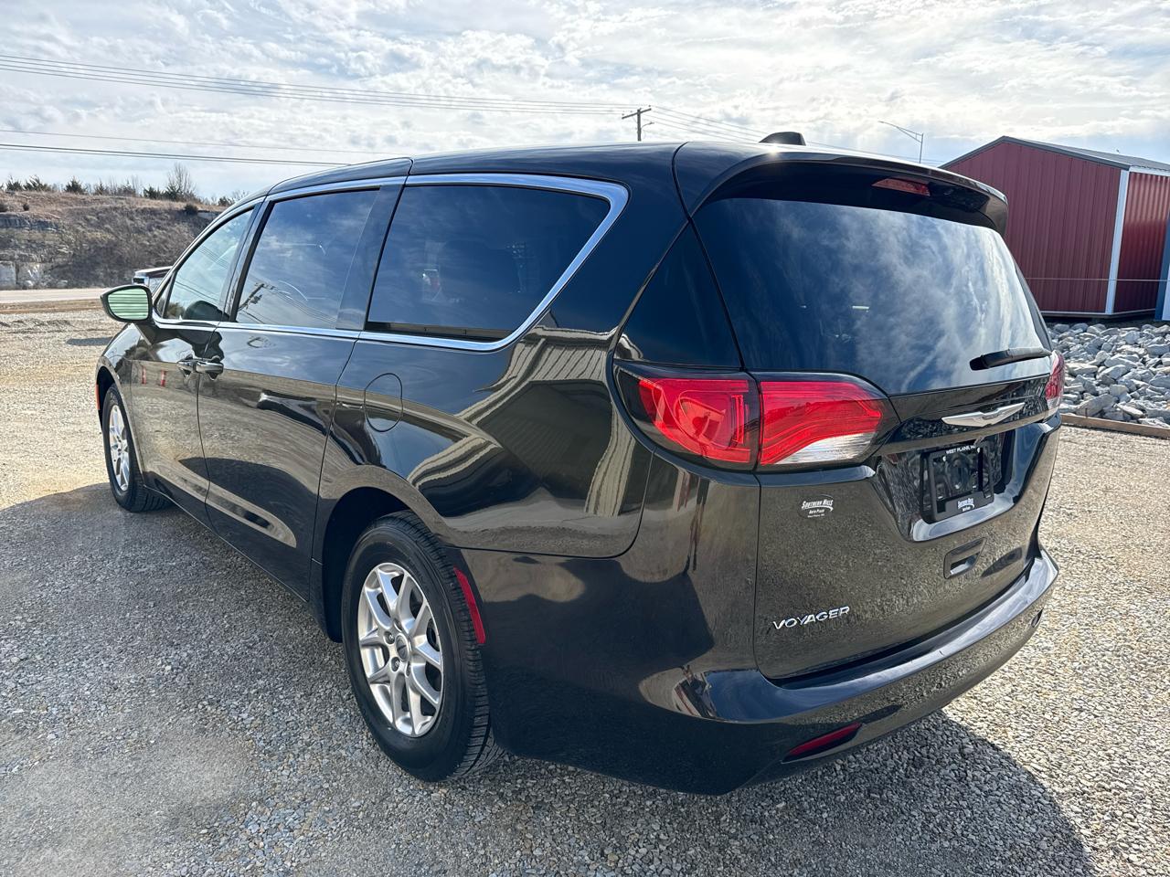Chrysler Voyager LX Wagon 2023