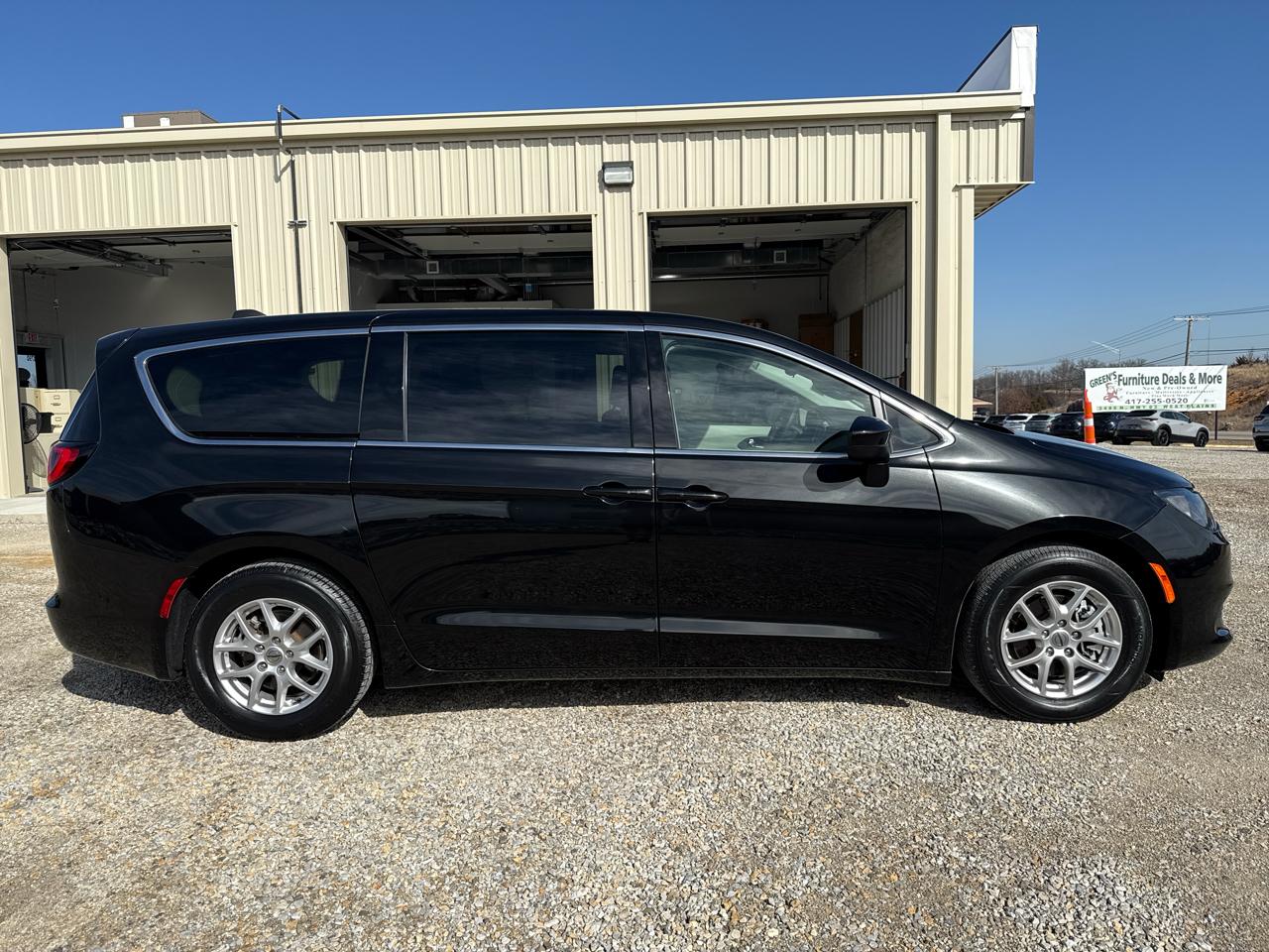 Chrysler Voyager LX Wagon 2023