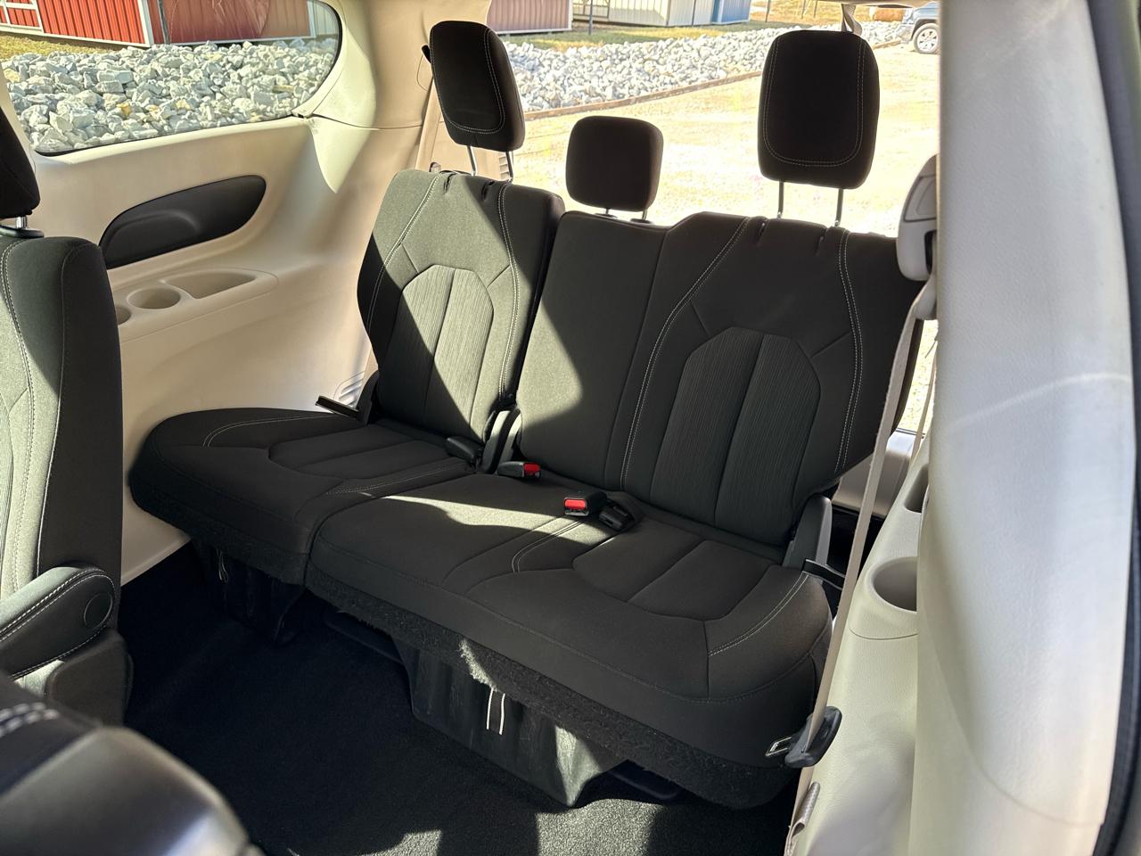 Chrysler Voyager LX Wagon 2023