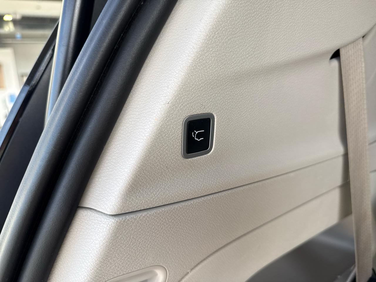 Chrysler Voyager LX Wagon 2023