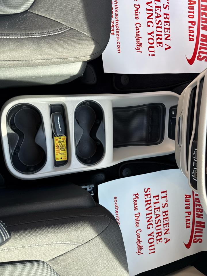 Chrysler Voyager LX Wagon 2023