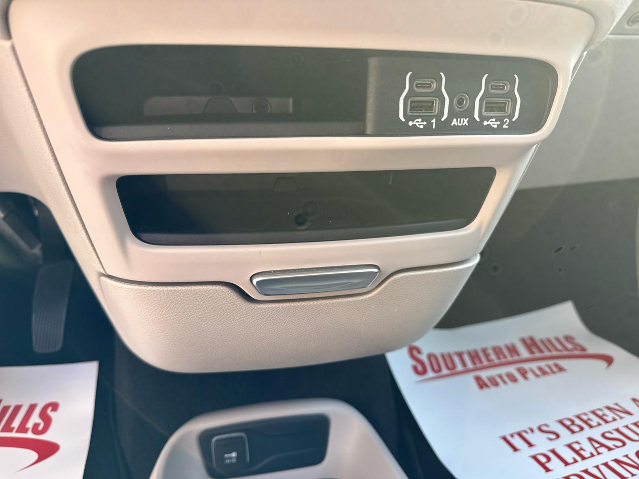 Chrysler Voyager LX Wagon 2023