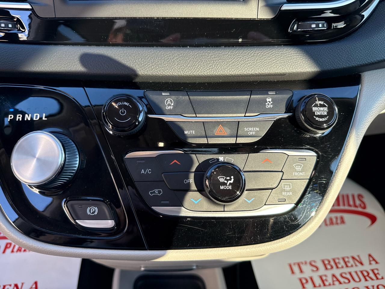 Chrysler Voyager LX Wagon 2022