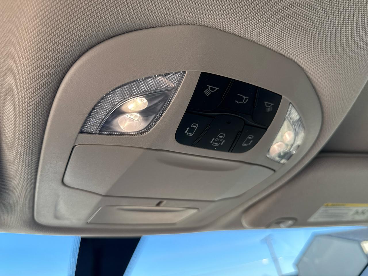 Chrysler Voyager LX Wagon 2022