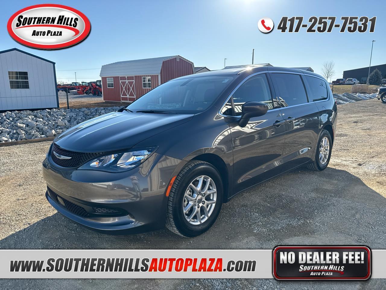2022 Chrysler Voyager LX Wagon
