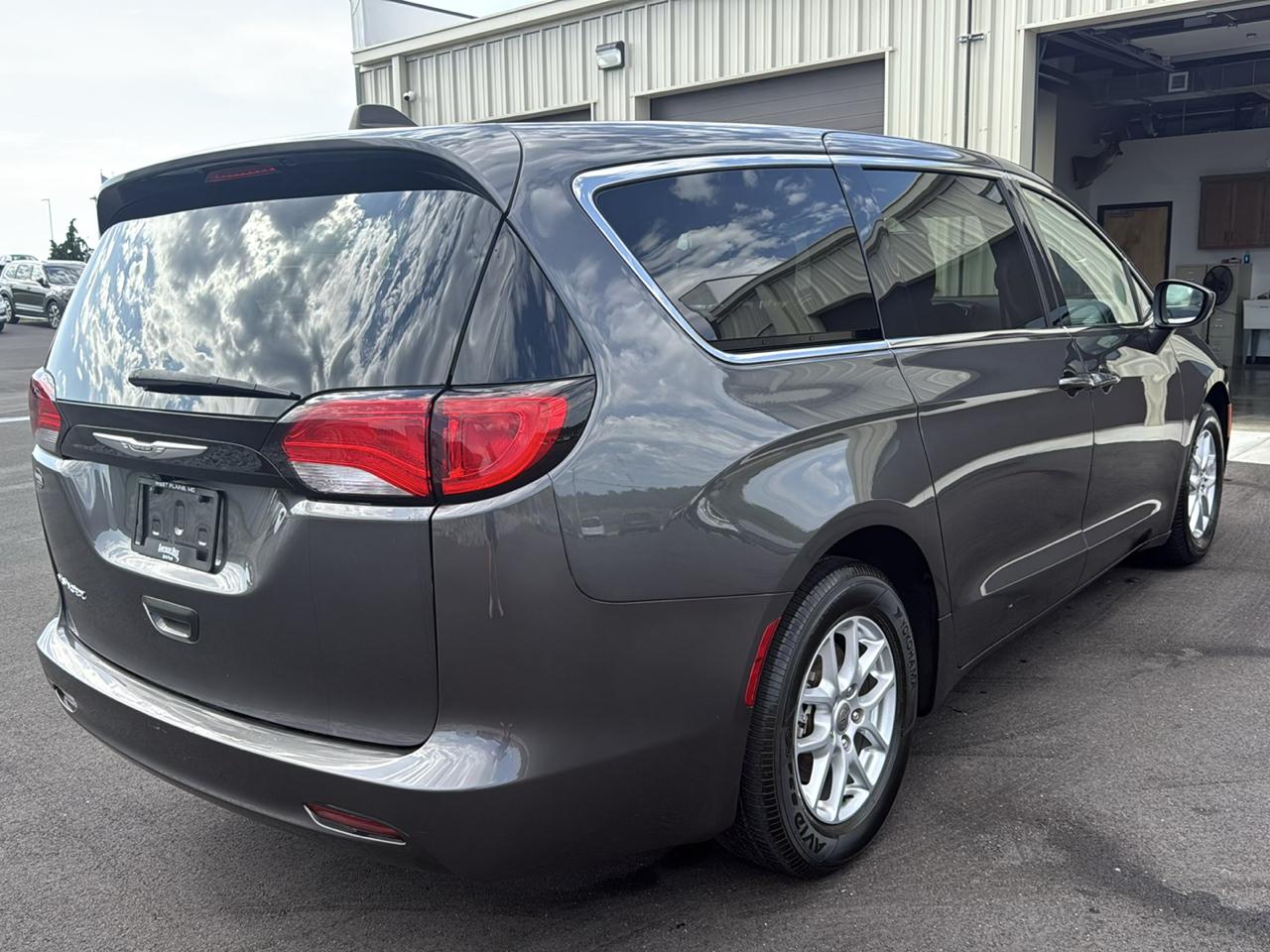 Chrysler Voyager LX Wagon 2022
