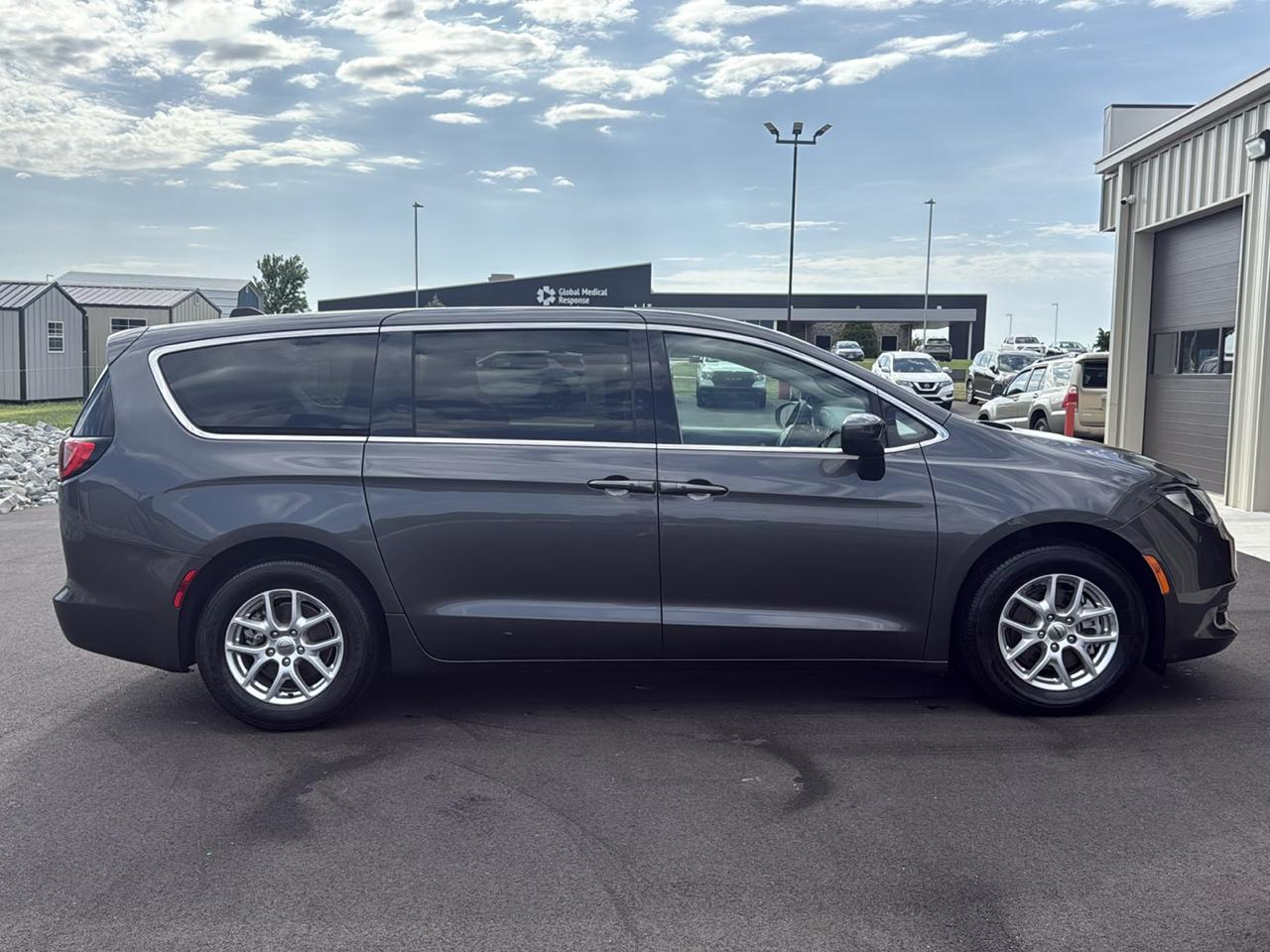 Chrysler Voyager LX Wagon 2022