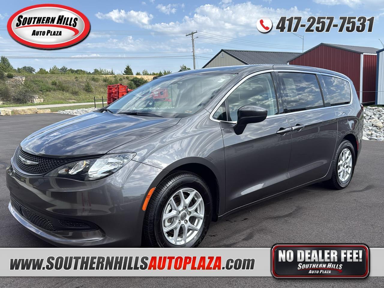 2022 Chrysler Voyager LX Wagon