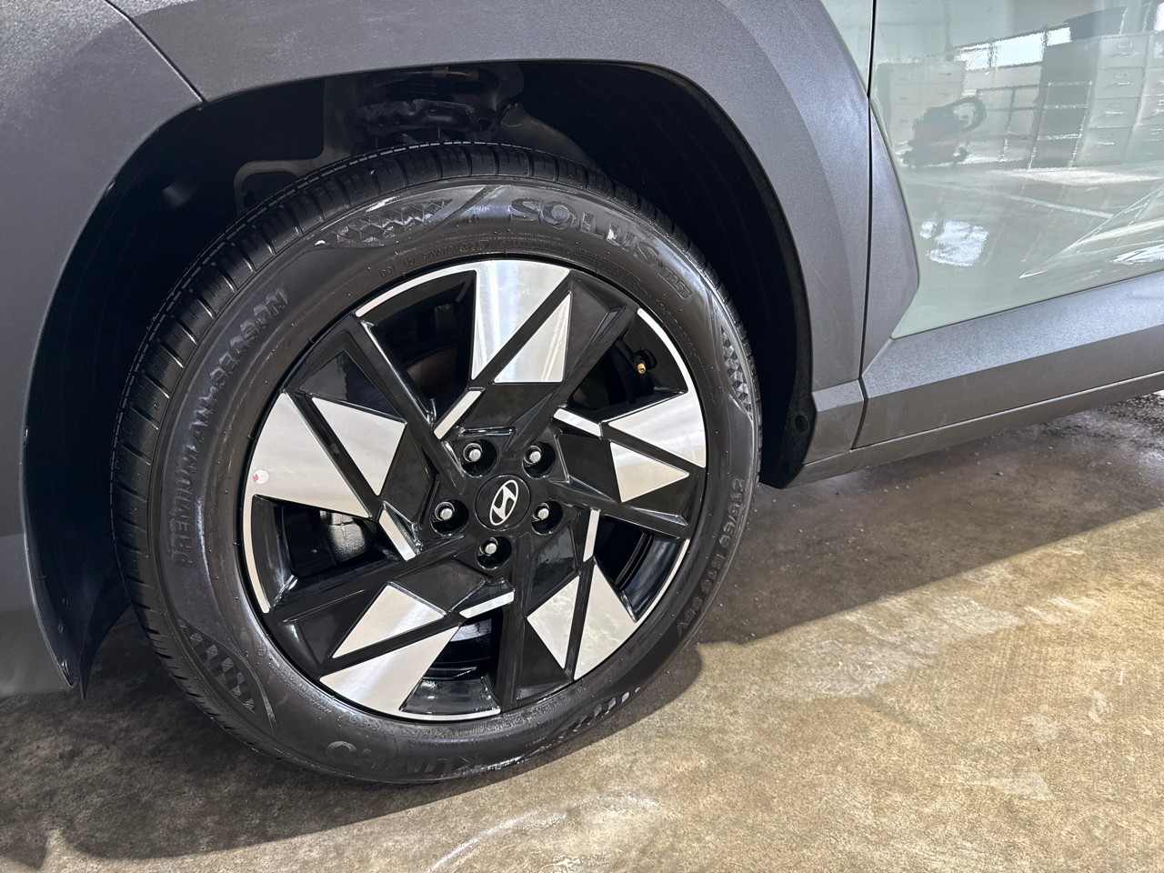 Hyundai Kona SEL 4D SUV FWD 2.0L 2025