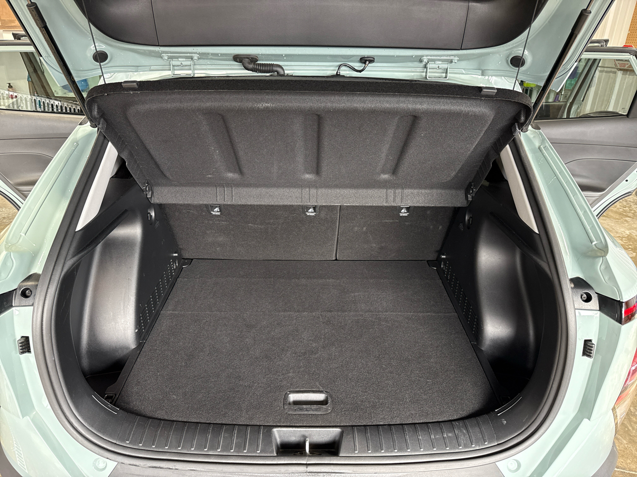 Hyundai Kona SEL 4D SUV FWD 2.0L 2025