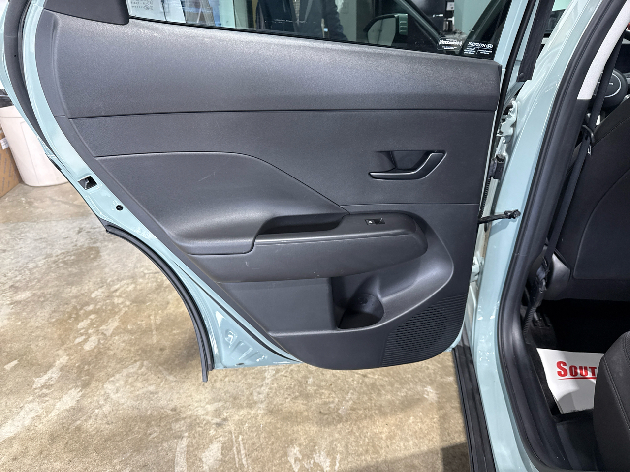 Hyundai Kona SEL 4D SUV FWD 2.0L 2025