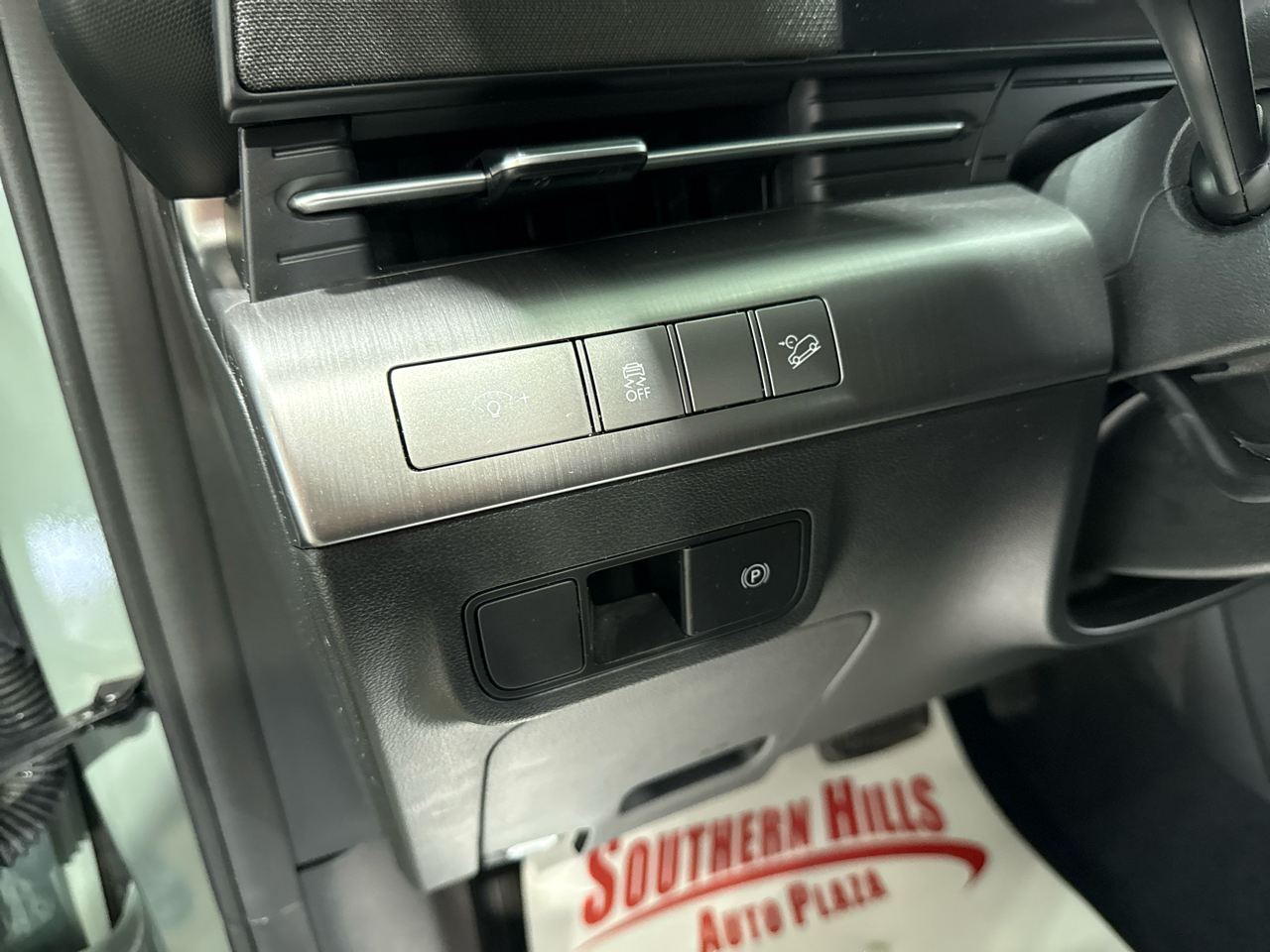 Hyundai Kona SEL 4D SUV FWD 2.0L 2025