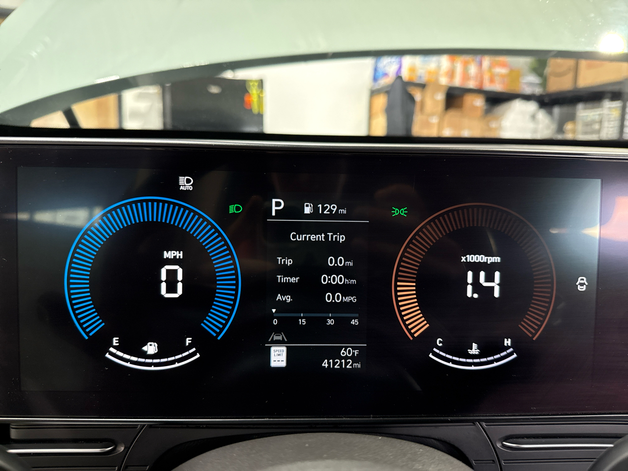 Hyundai Kona SEL 4D SUV FWD 2.0L 2025