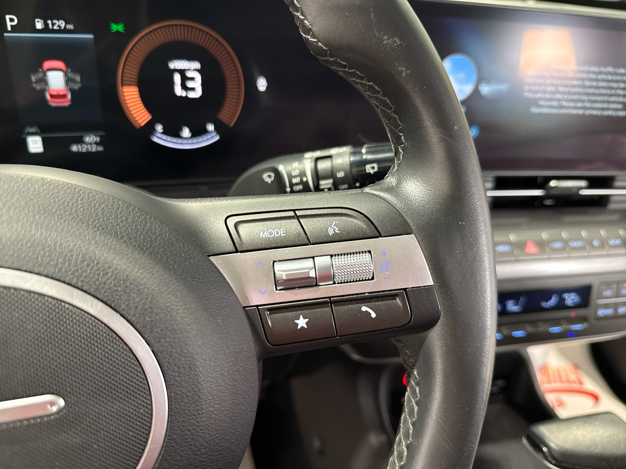 Hyundai Kona SEL 4D SUV FWD 2.0L 2025