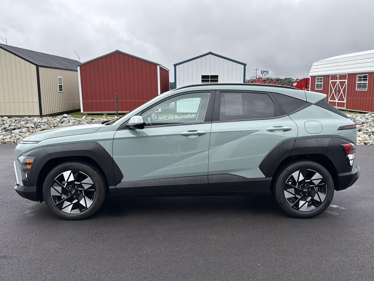 Hyundai Kona SEL 4D SUV FWD 2.0L 2025