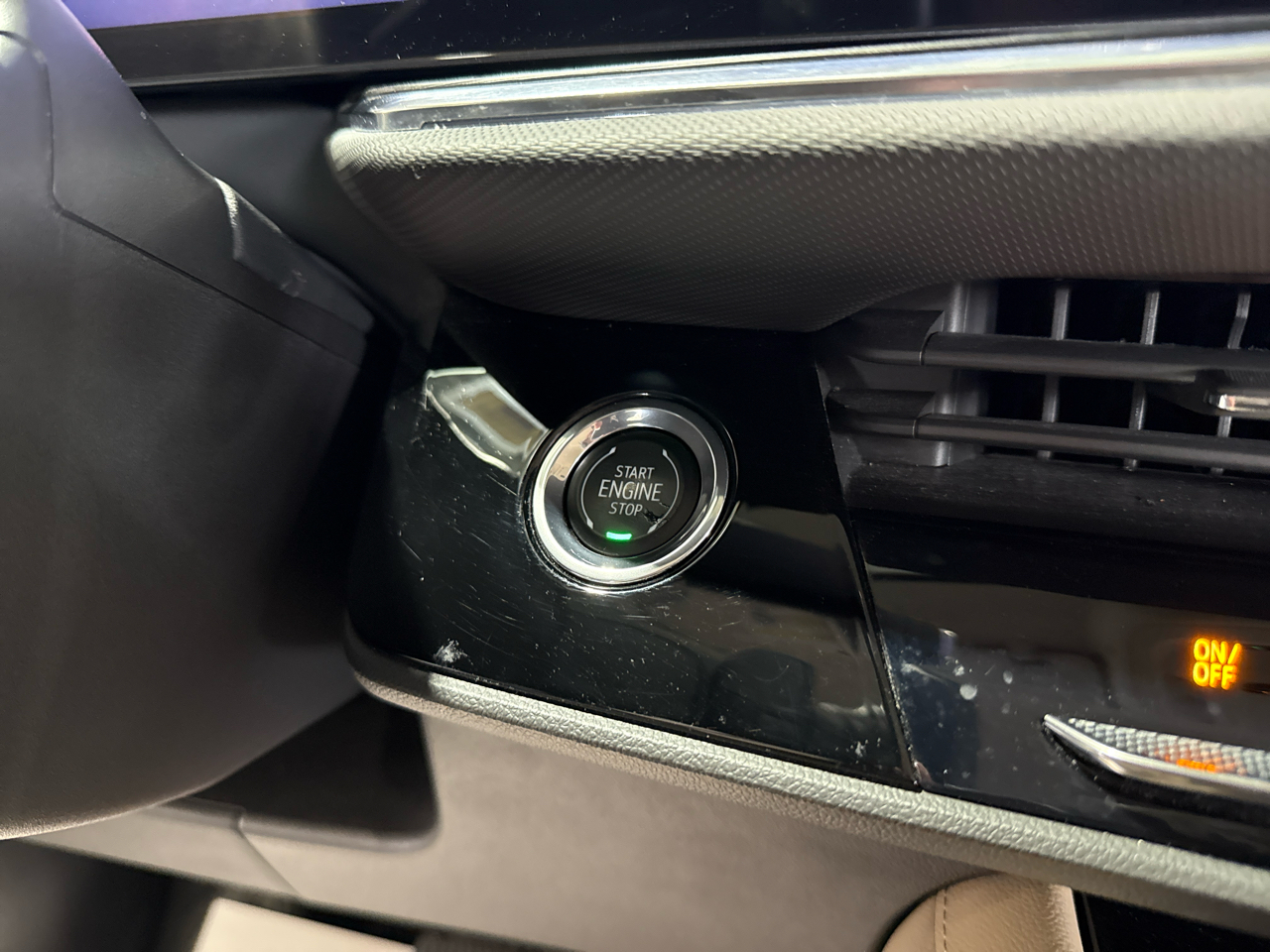 Buick Envision Preferred 4D SUV AWD 2024