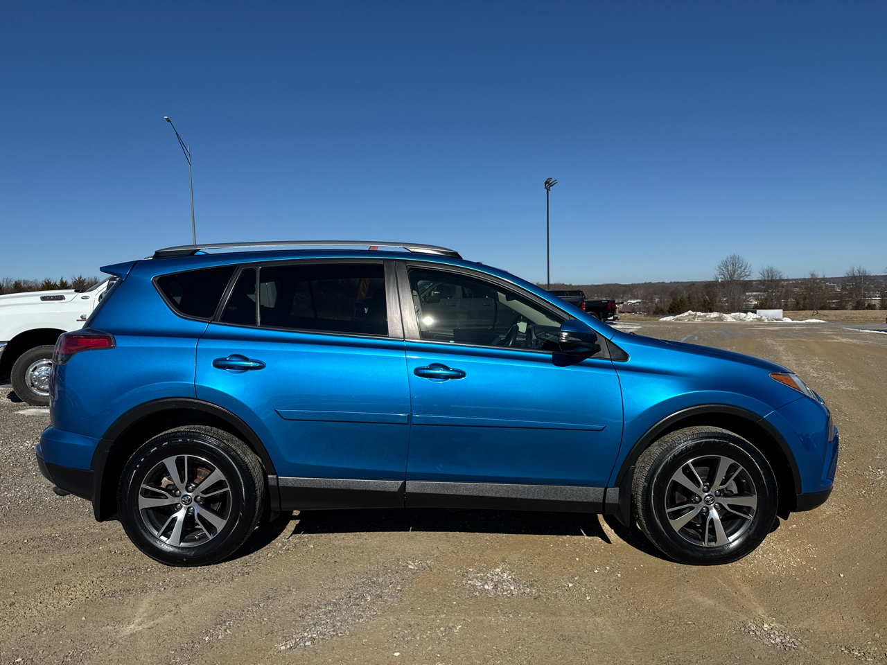 Toyota RAV4 XLE 4D SUV AWD 2016