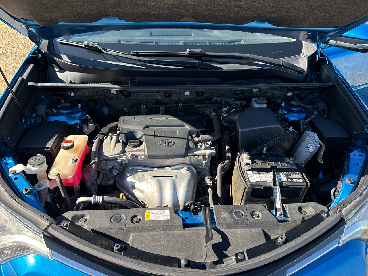 Toyota RAV4 XLE 4D SUV AWD 2016