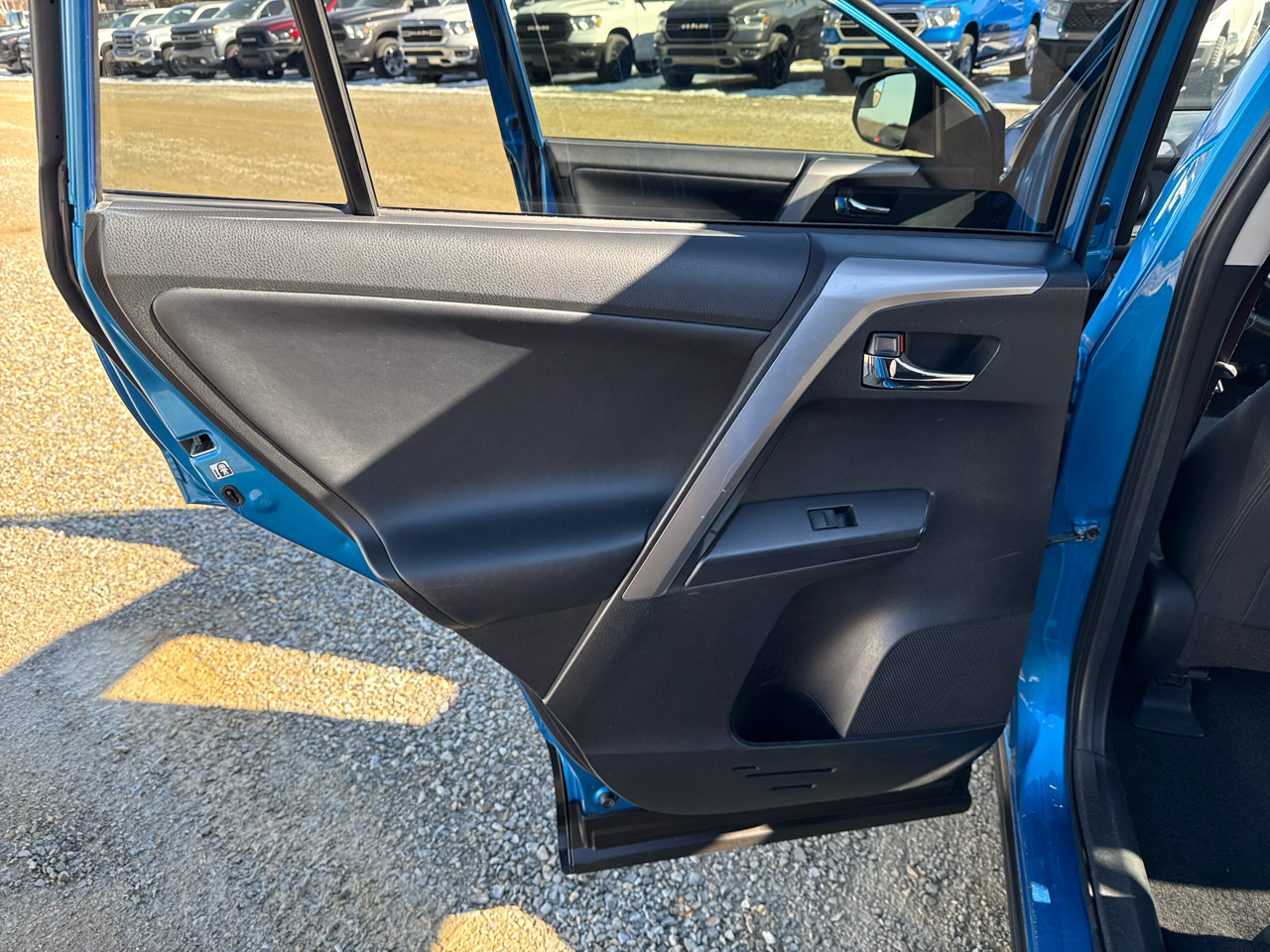 Toyota RAV4 XLE 4D SUV AWD 2016