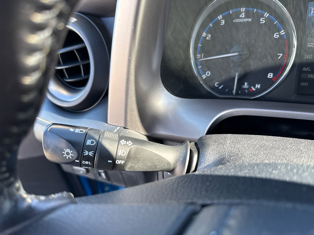 Toyota RAV4 XLE 4D SUV AWD 2016