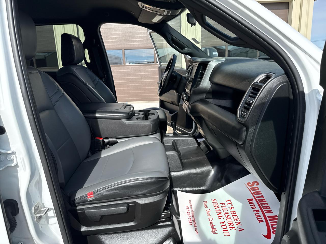 RAM 2500 Tradesman Crew Cab 4WD SWB 2023