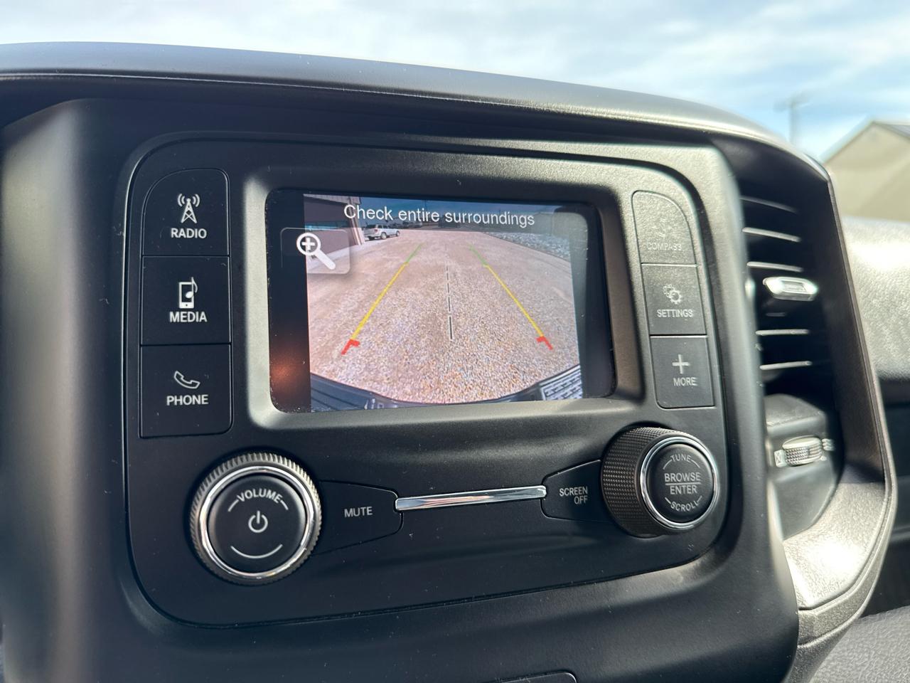 RAM 2500 Tradesman Crew Cab 4WD SWB 2023