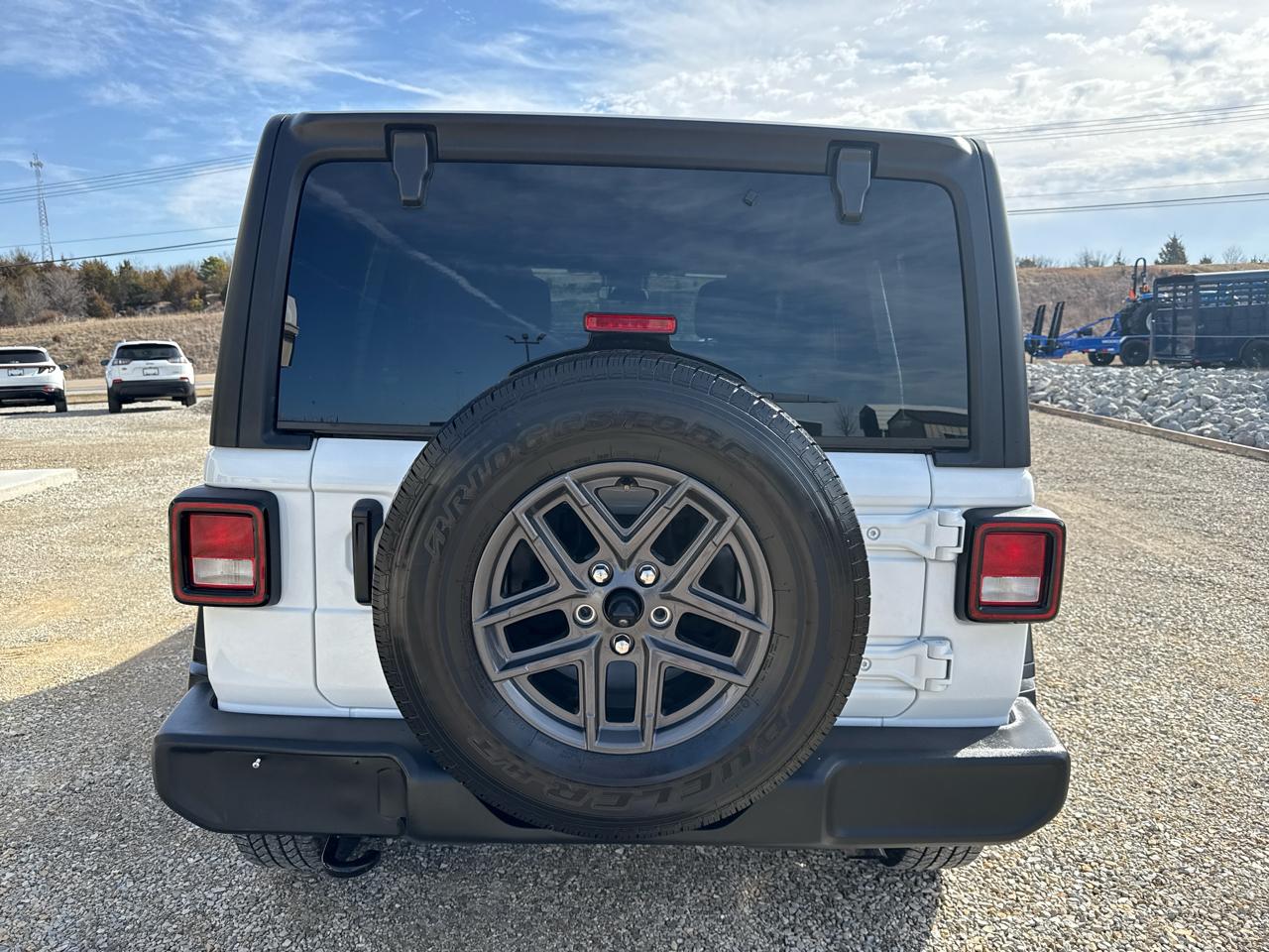 Jeep Wrangler Sport 4D SUV 4WD 2024