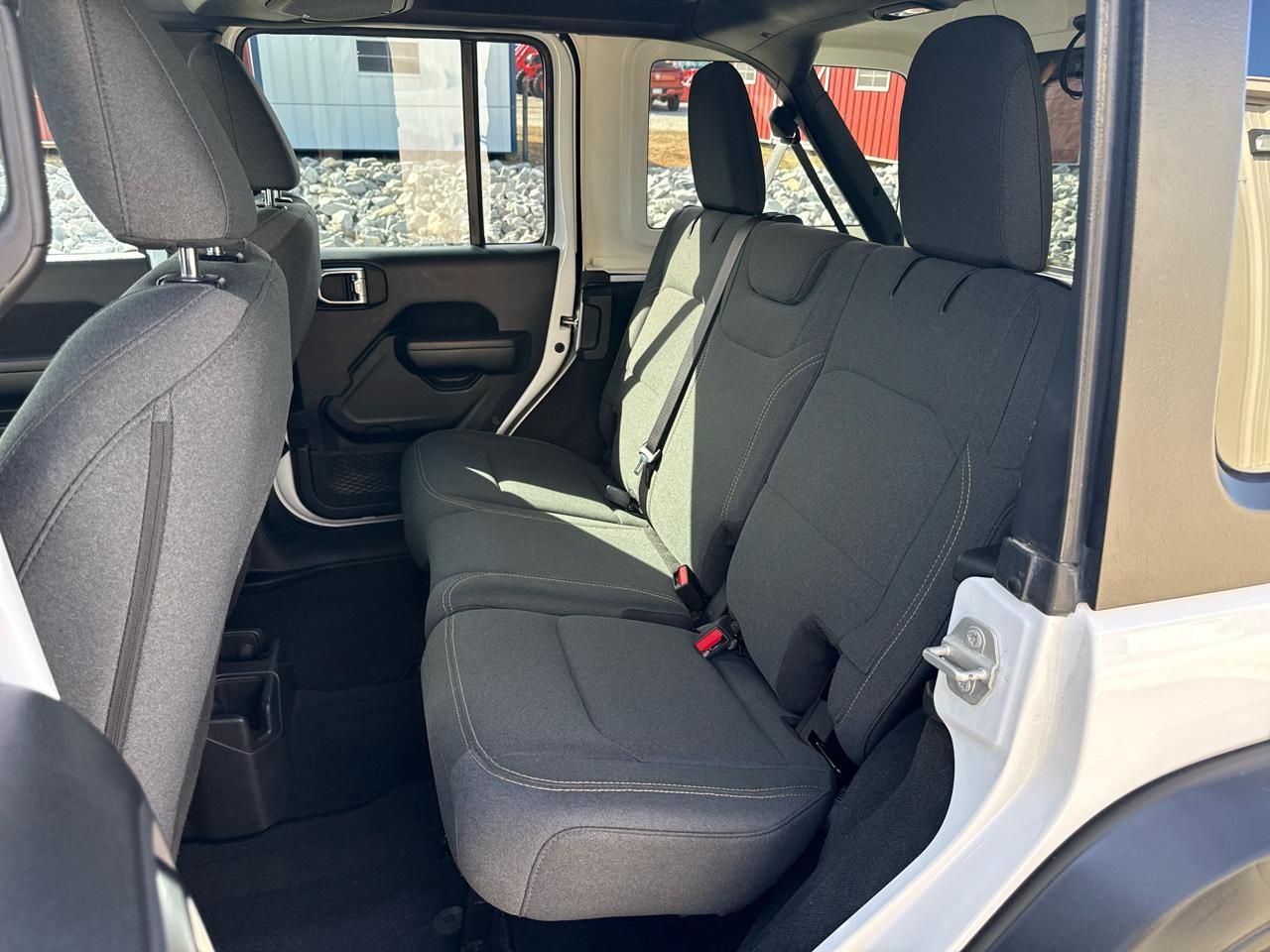 Jeep Wrangler Sport 4D SUV 4WD 2024