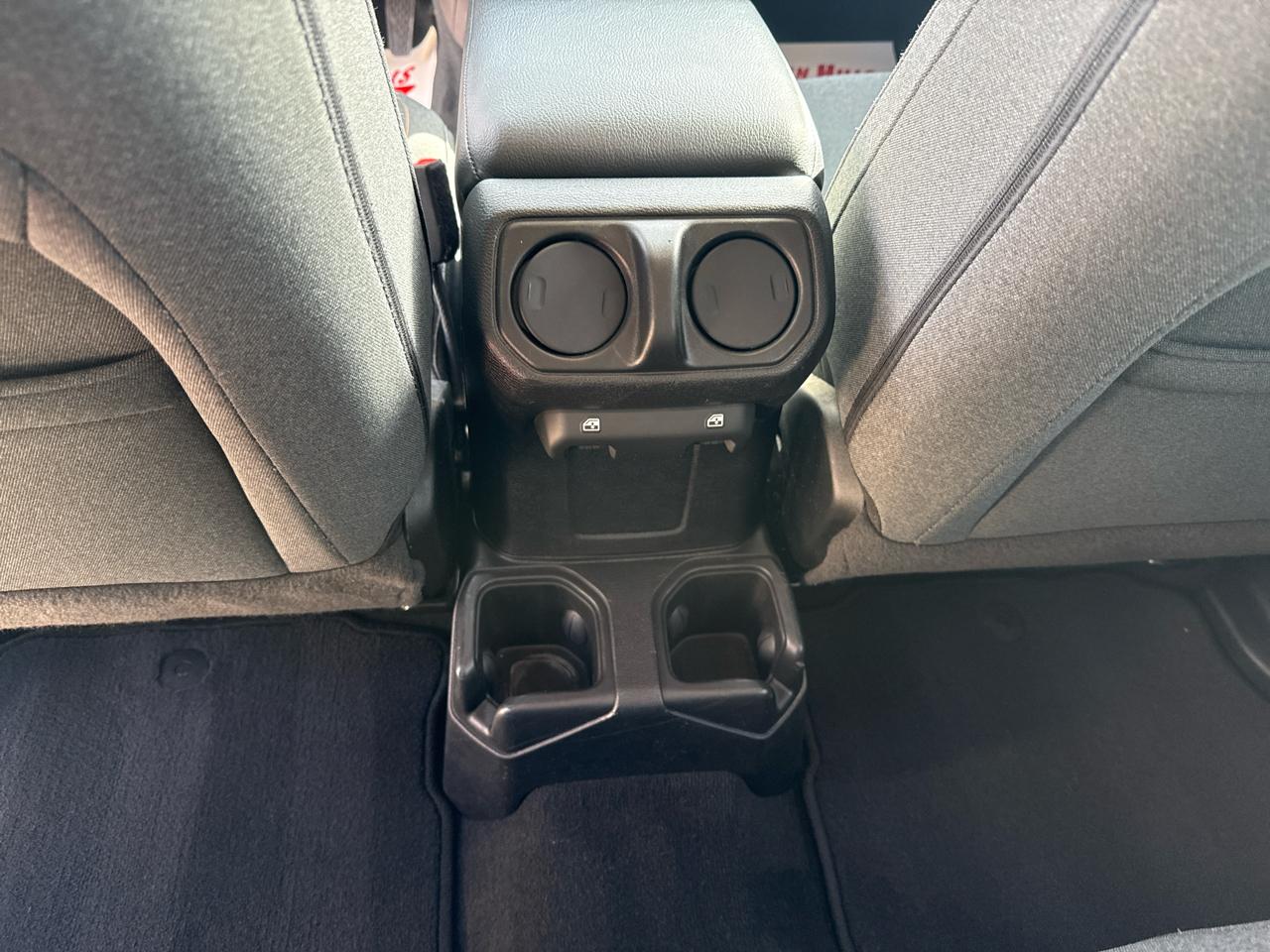 Jeep Wrangler Sport 4D SUV 4WD 2024