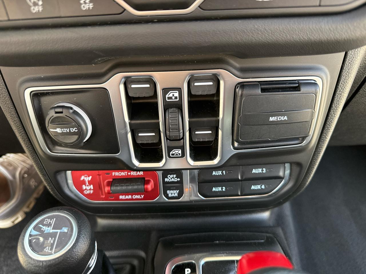 Jeep Wrangler Rubicon 4D SUV 4WD 2025