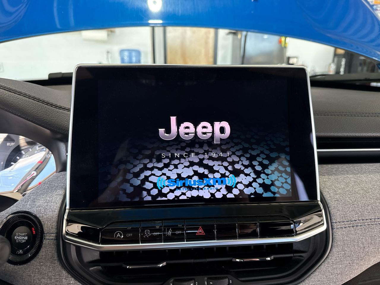 Jeep Compass Latitude 4D SUV 4WD 2024