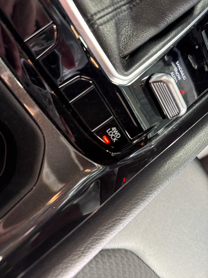 Jeep Compass Latitude 4D SUV 4WD 2024