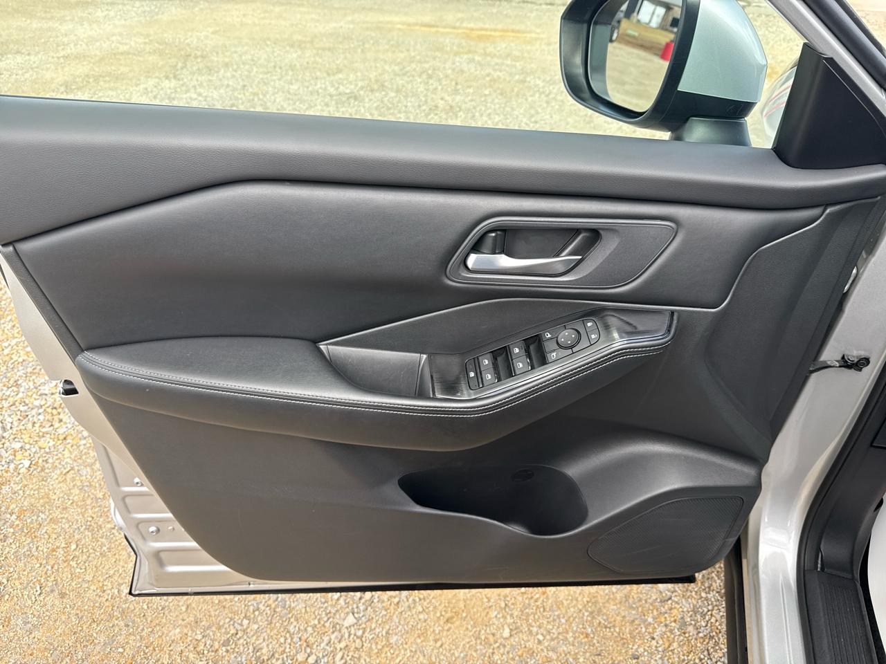 Nissan Rogue SV 4D SUV FWD 2025