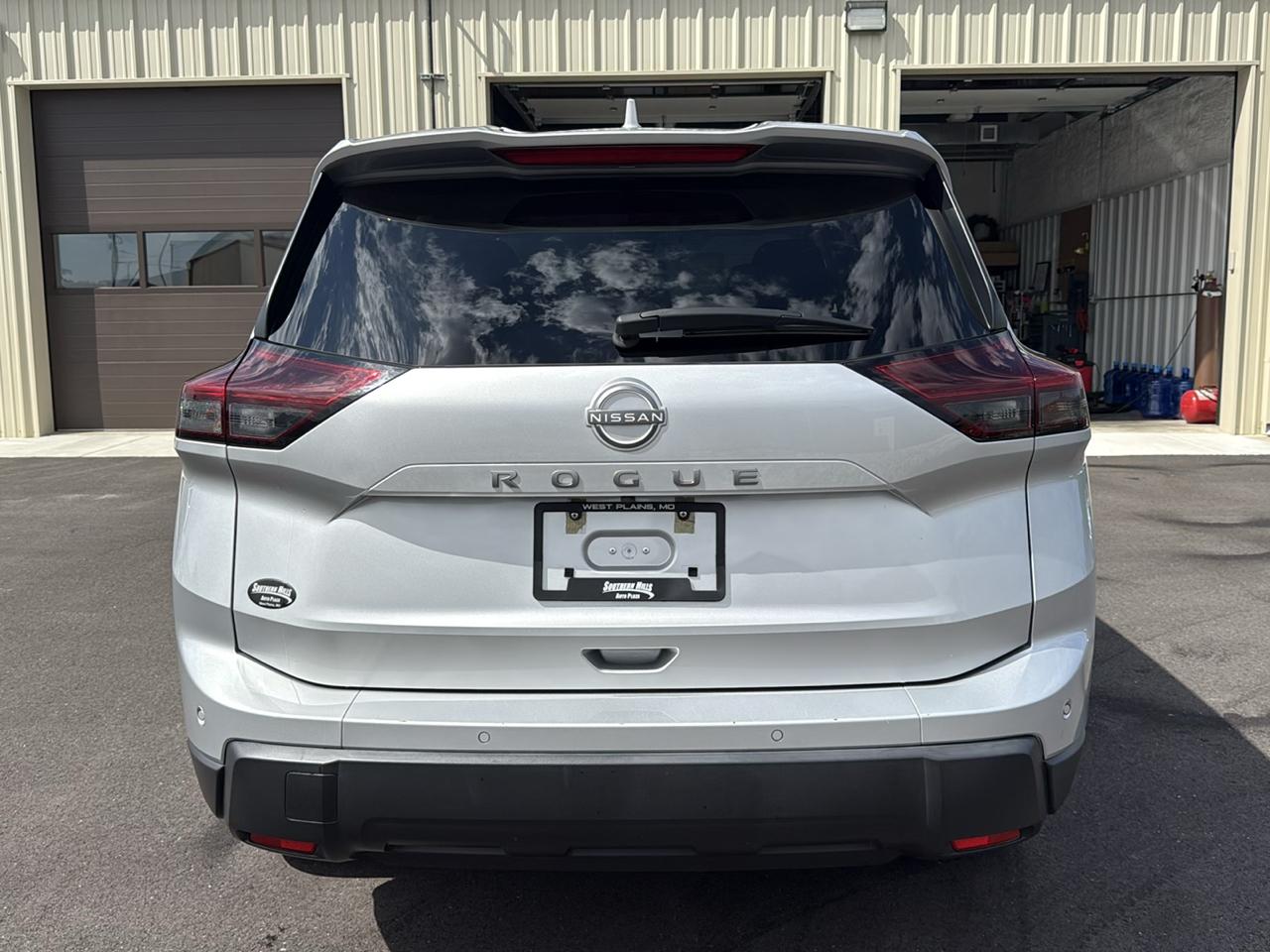 Nissan Rogue SV 4D SUV FWD 2025