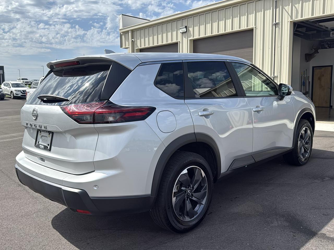 Nissan Rogue SV 4D SUV FWD 2025