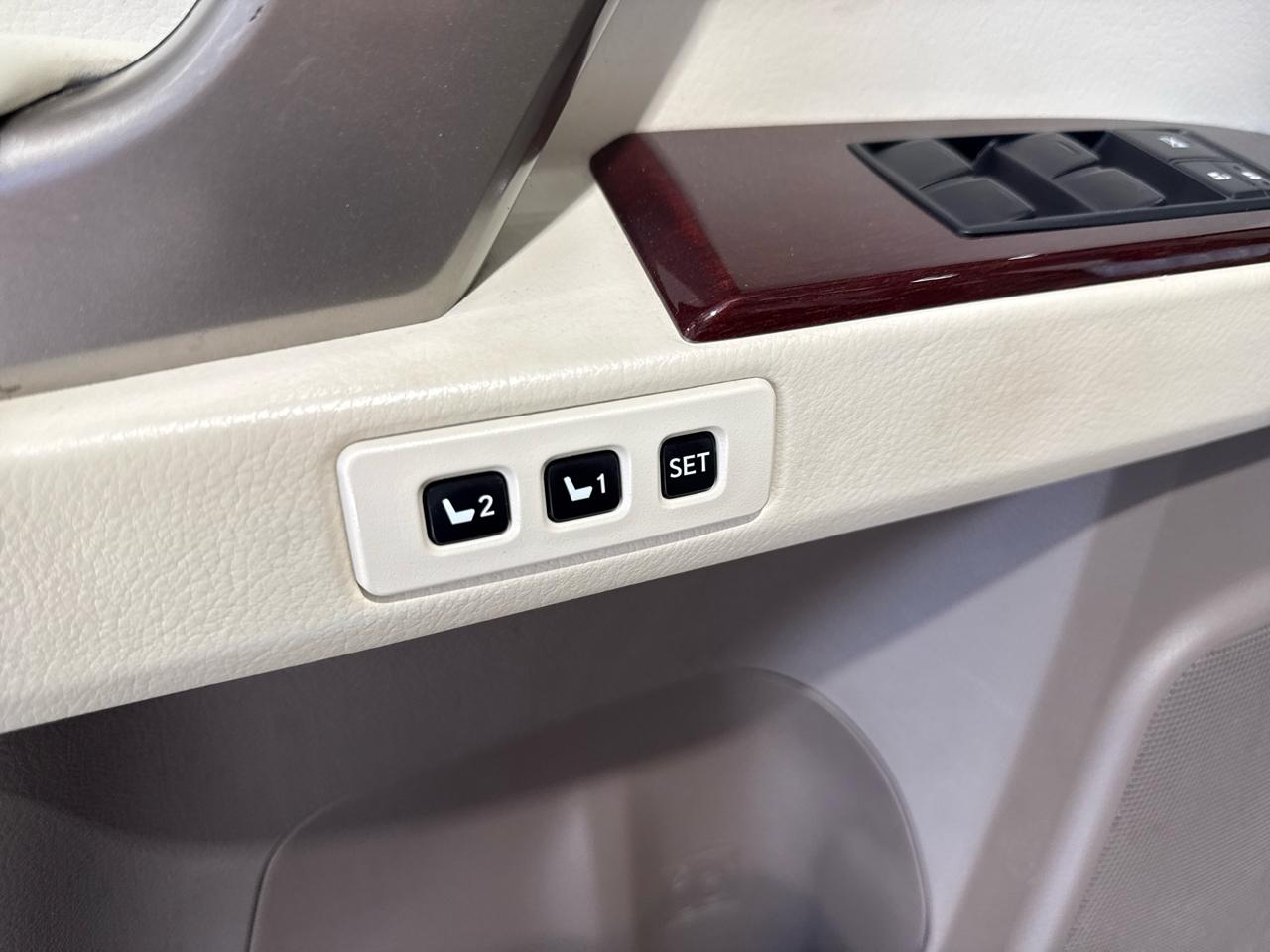 Lexus GX 460 Base 4D SUV 4WD 2015