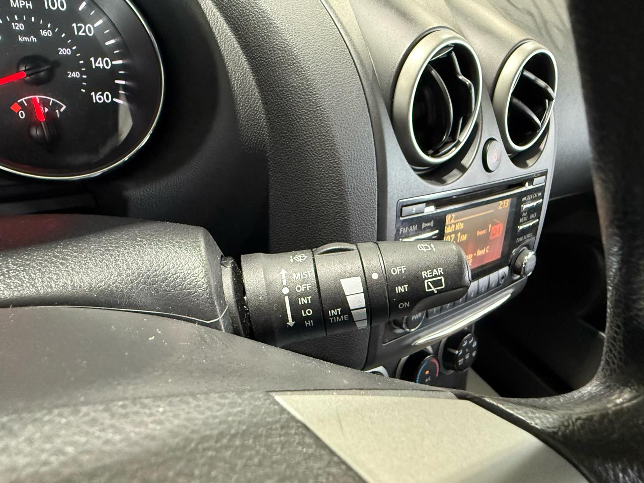 Nissan Rogue SV 4D SUV AWD 2013