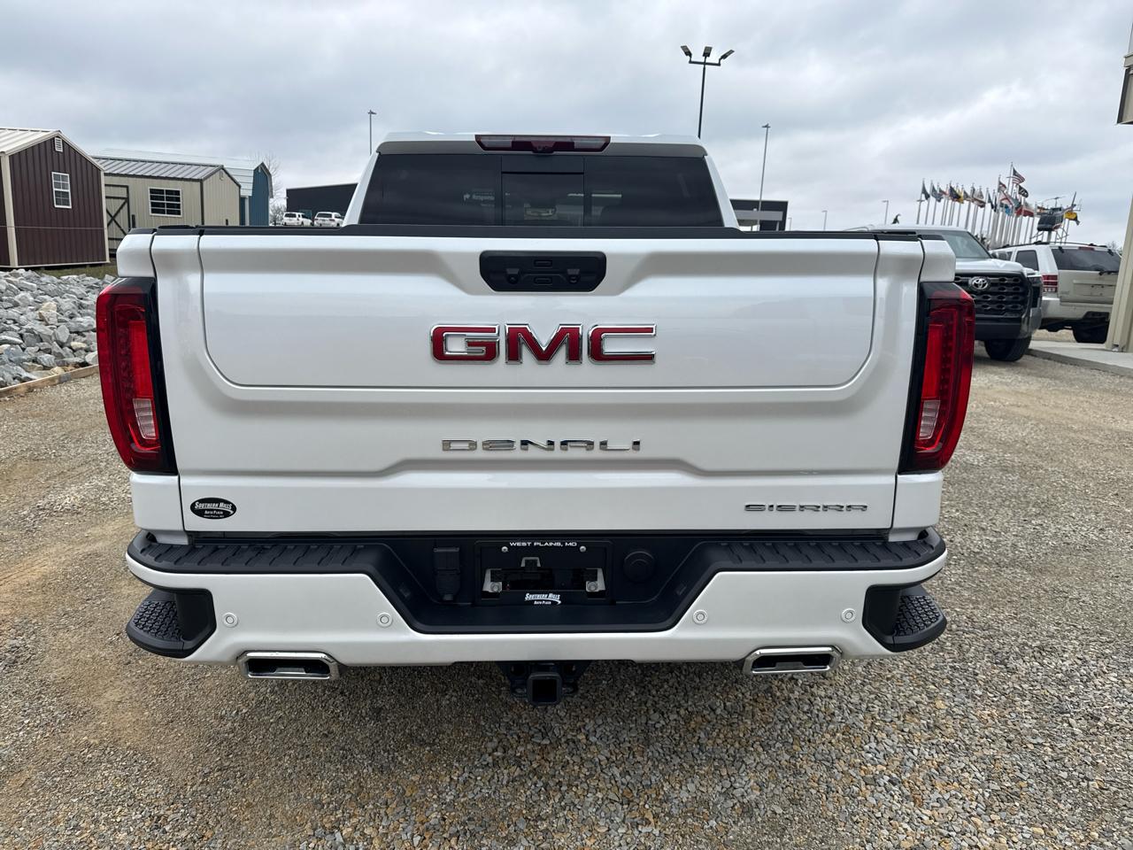 GMC Sierra 1500 Denali Crew Cab 4WD SWB 2024