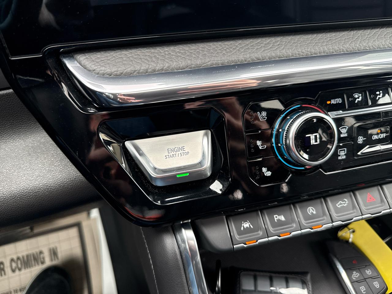 GMC Sierra 1500 Denali Crew Cab 4WD SWB 2024