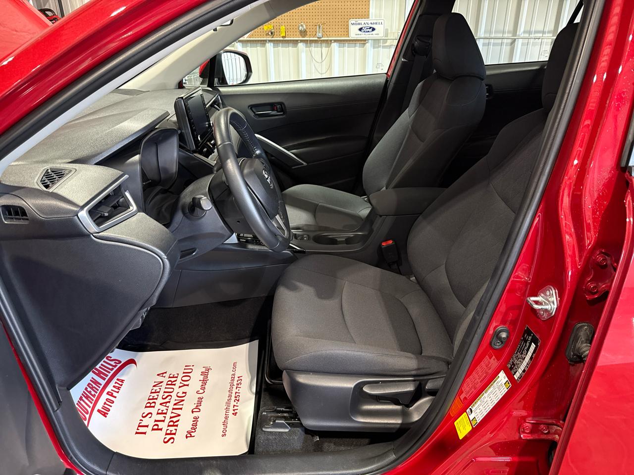 Toyota Corolla Cross LE 4D SUV FWD 2022